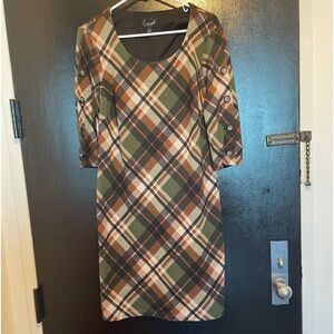 Multicolor plaid dress with buttons on the sleeves